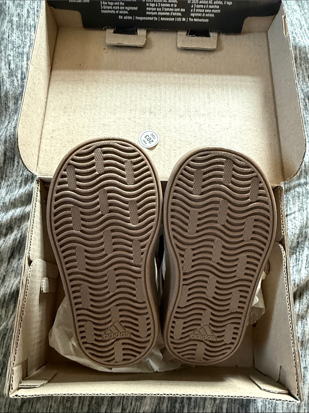 Adidas Black and White VL Court 3.0 CFI Shoe Box - Picture 3 of 5